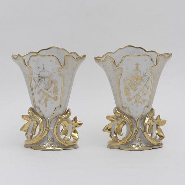 Paire de vases d'autel