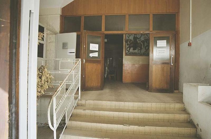 Entrée principale du foyer