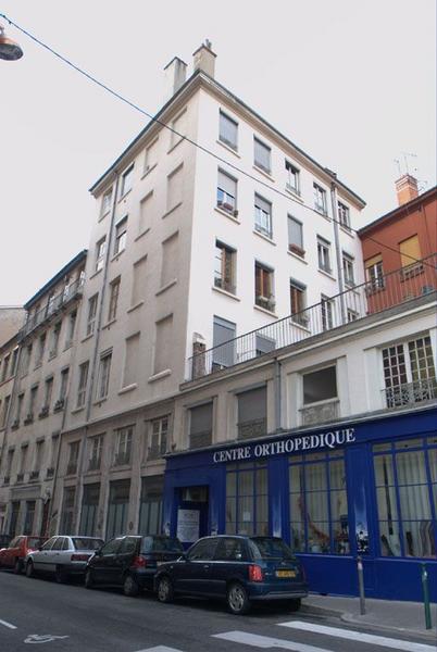 Vue d'ensemble du 19 rue Rivet