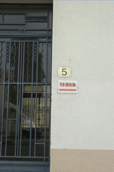 Enseigne façade