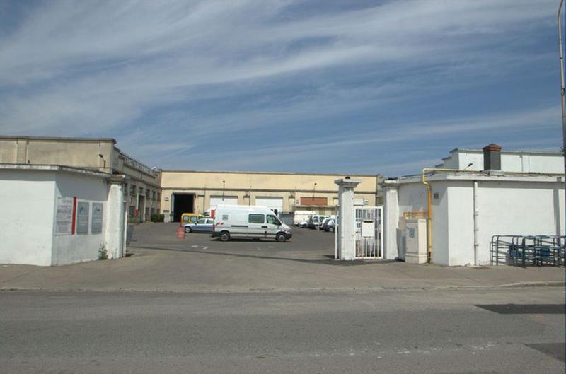 Vue sud, entrée principale