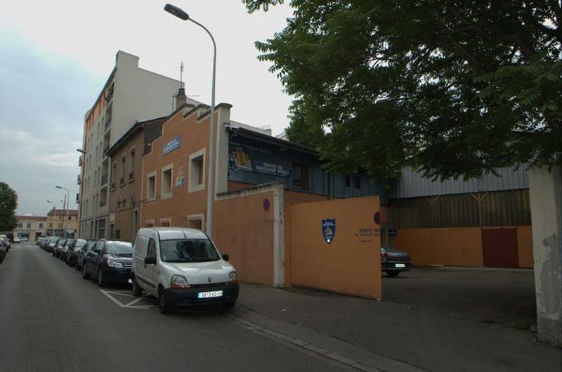 Façade avant, vue nord ouest