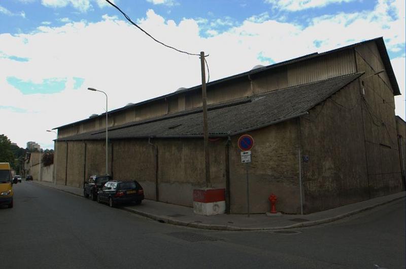 Halle est-ouest