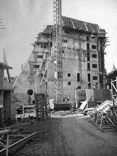 Vue du chantier de l'hôtel. Photographie 1965 (A. Office du tourisme d'Avoriaz)