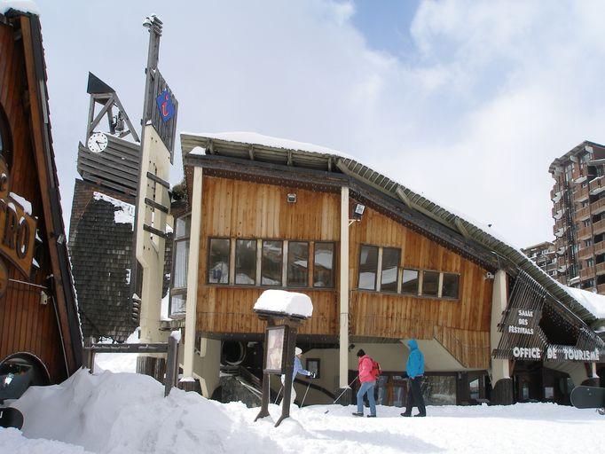 Vue d'ensemble, rue du Festival, depuis le sud-est