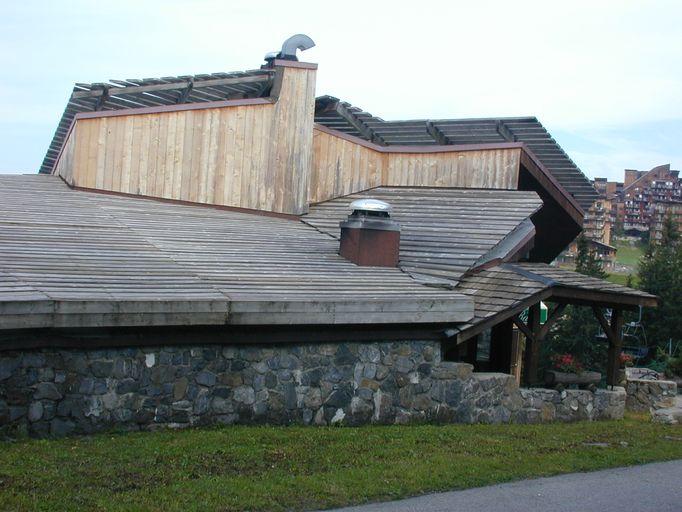 Elévation nord-ouest, entrée amont des logements