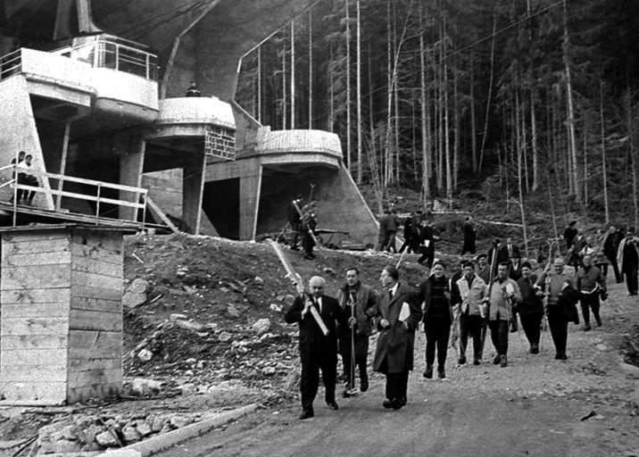 Gare inférieure du téléphérique des Prodains