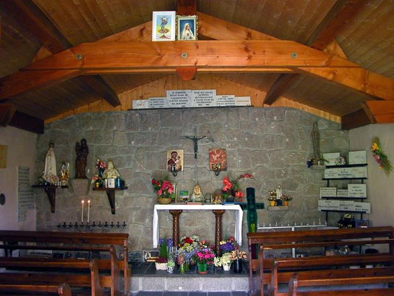 Le mobilier de la chapelle Notre-Dame de Valensanges