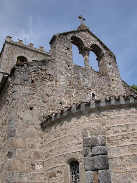 Vue partielle du chevet de l'église