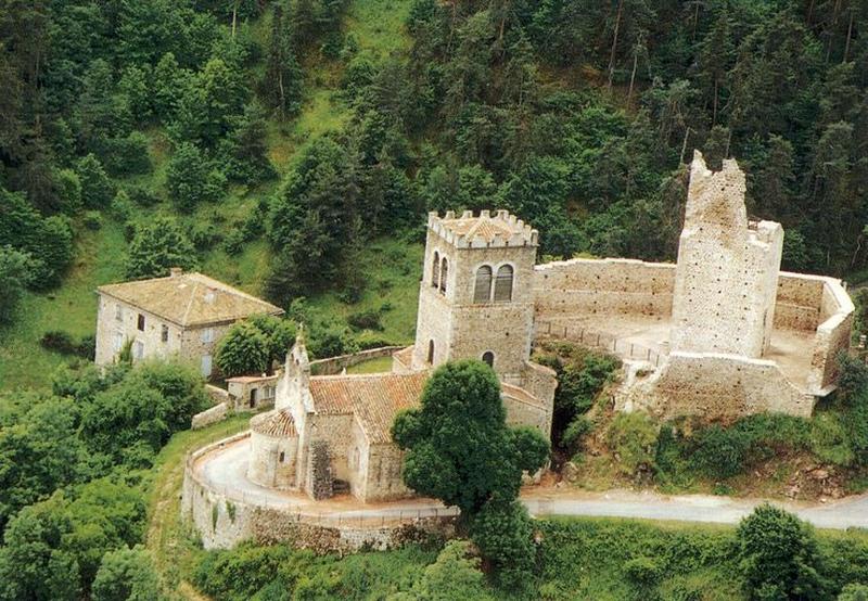 Vue aérienne du site d'Ecotay (reproduction d'une carte postale).