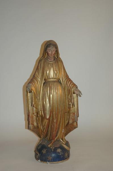 Statue : Vierge de l'Immaculée conception.