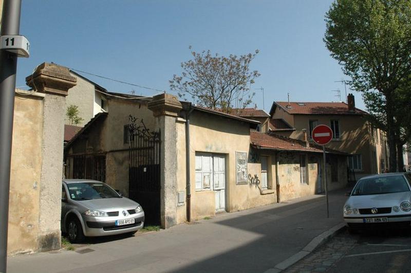 Façade principale, vue sud ouest.