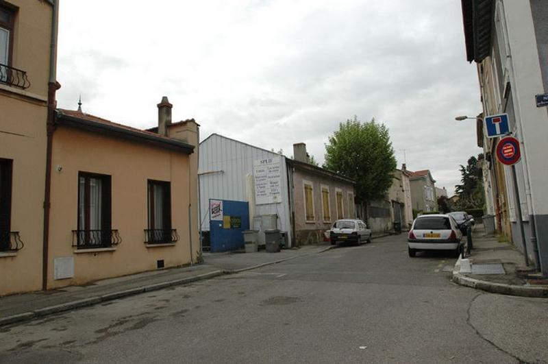 Entrée principale, vue nord ouest.
