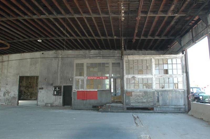 Aménagement de la grande halle, petit bureau