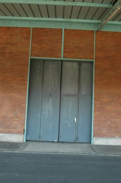 Détail porte métallique