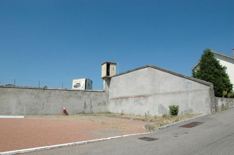 Vue ouest de la place d'arme