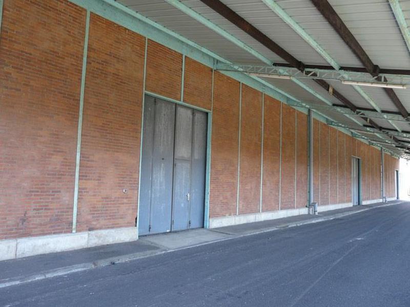 Auvent du bâtiment n° 15