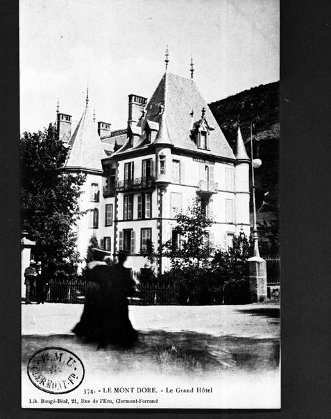 Le Grand Hôtel. C.P. Lib. Bougé-Béal, 21, rue de l'Ecu, Clermont-Ferrand.