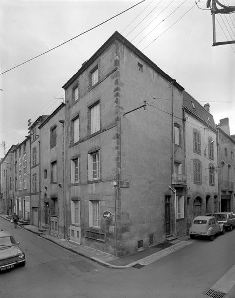 Elévations sur rue (à droite) et sur la rue Marivaux (à gauche)