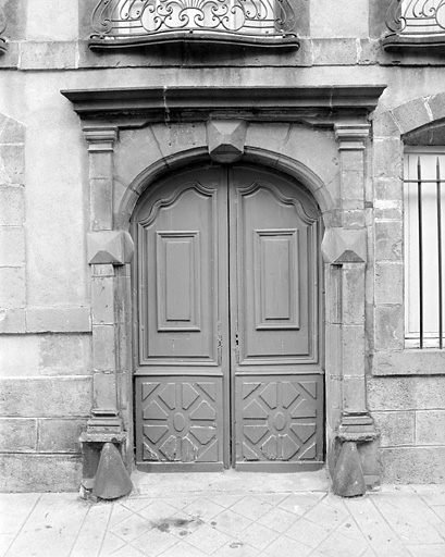 Détail : porte.