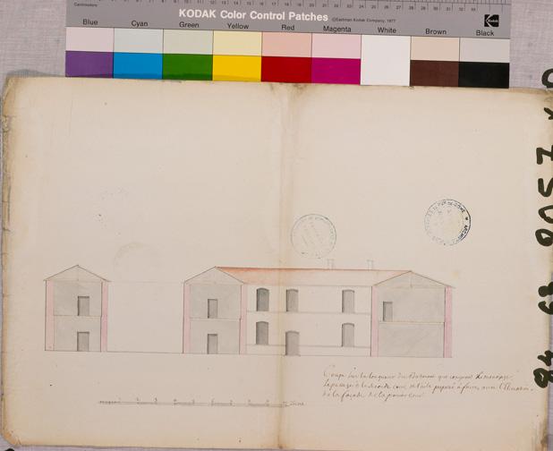 Coupe sur la longueur du bâtiment qui comprend le monnoïage, le passage à la seconde cour et l'aile proposée à faire, avec l'élévation de la façade de la première cour, papier, 44 x 30 cm., lavis, 1,5 cm./toise, n.s., n.d. [début 18e siècle]