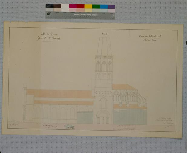 Ville de Riom. Eglise de Saint-Amable n°3. Elévation latérale sud, état des lieux, par A. Mallay, architecte, 1851