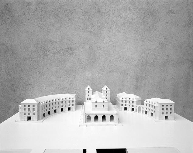 Restit. du projet : maquette, vue d'ensemble de l'hémicycle et de la halle, du sud.