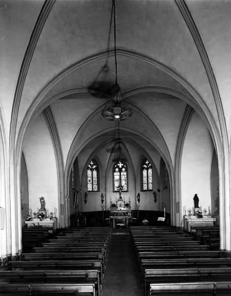 Vue générale de la nef et du choeur