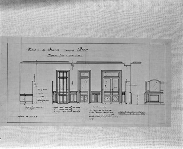 Banque de France. Succursale de Riom. Elévation face au hall public. Calque, encres noire et rouge, par Louis Jarrier, 5 mai 1924.
