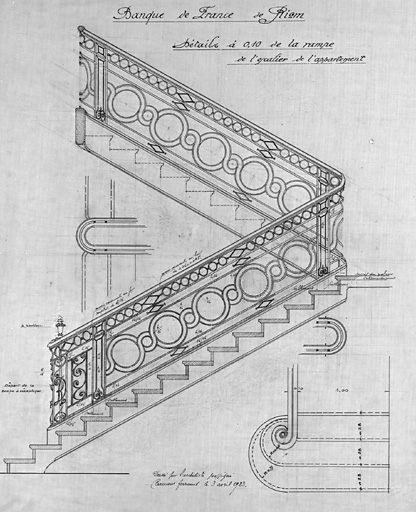 Banque de France de Riom. Détails à 0,10 de la rampe de l'escalier de l'appartement.