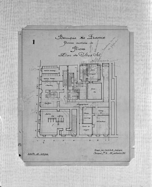 Banque de France. Bureau auxiliaire de Riom. Plan du sous-sol. Calque, encre noire, crayon noir, par Louis Jarrier, 26 septembre 1921.