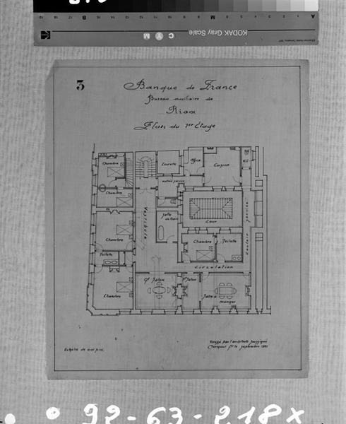Banque de France. Bureau auxiliaire de Riom. Plan du 1er étage. Calque, encre noire, crayon noir; par Louis Jarrier, septembre 1921.