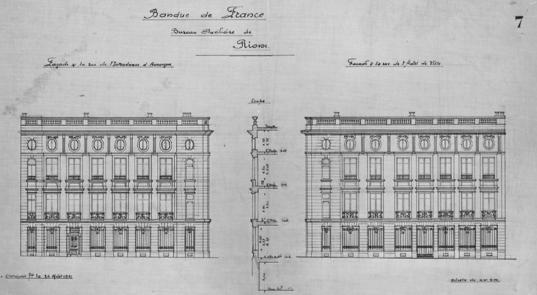Banque de France. Bureau auxiliaire de Riom. Façade sur la rue de l'Intendance d'Auvergne. Façade sur l'Hôtel de ville.