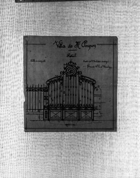 'Villa de Mr Poupon Portail Elévation Calque, encre noire; par Louis Jarrier, 15 février 1909'