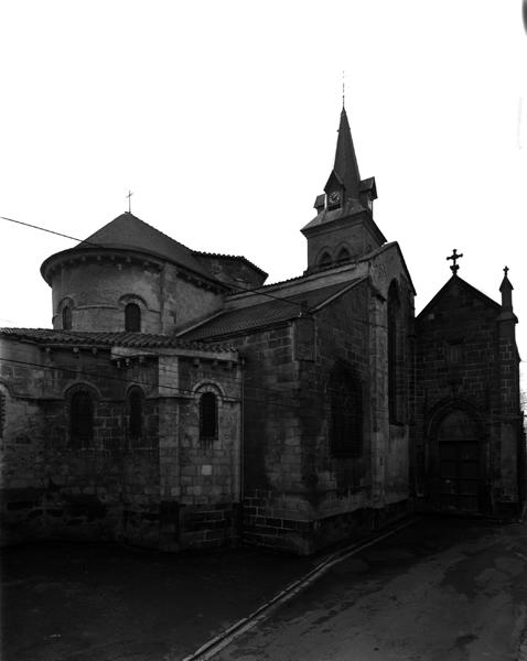 Vue générale de l'église depuis le nord-est