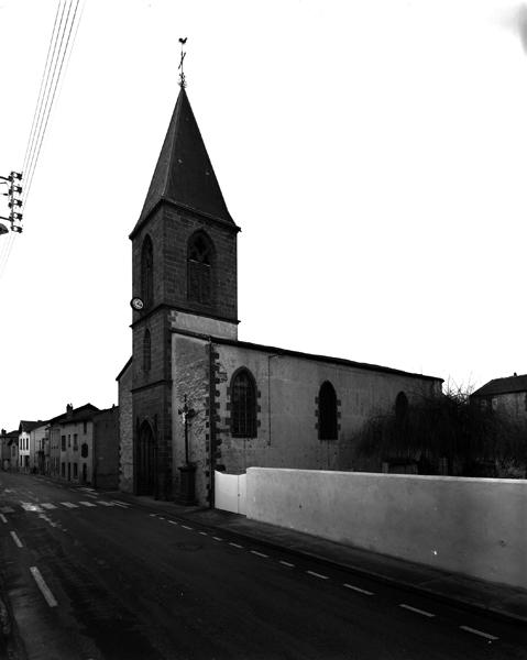 Vue générale de l'église depuis le sud-ouest