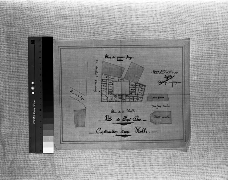 'Ville du Mont-Dore Construction d'une halle Plan du premier étage Calque, encre noire, lavis gris et orange; par Louis Jarrier, 6 novembre 1901'