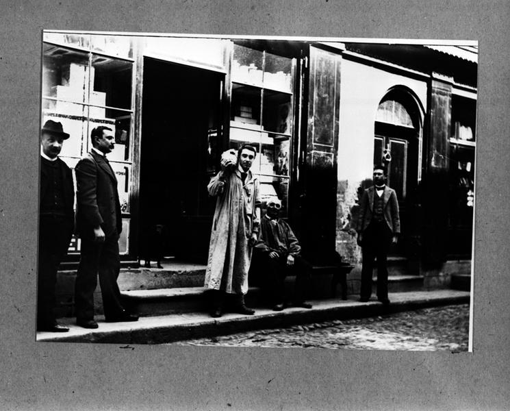 Portrait de Maringois dans la Grand-Rue, tirage d'après plaque de verre, s.n., s.d.