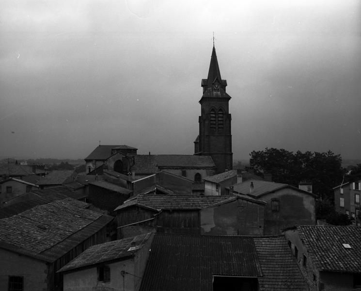 Vue générale de l'église depuis le nord