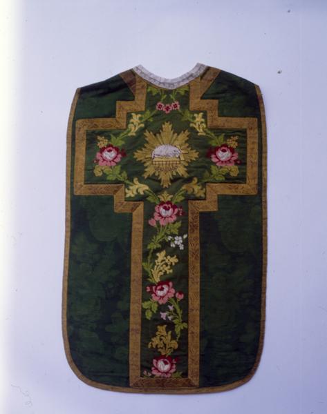 Chasuble, dos, vue générale