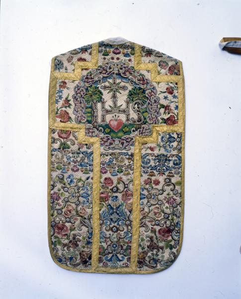 Chasuble, dos, vue générale