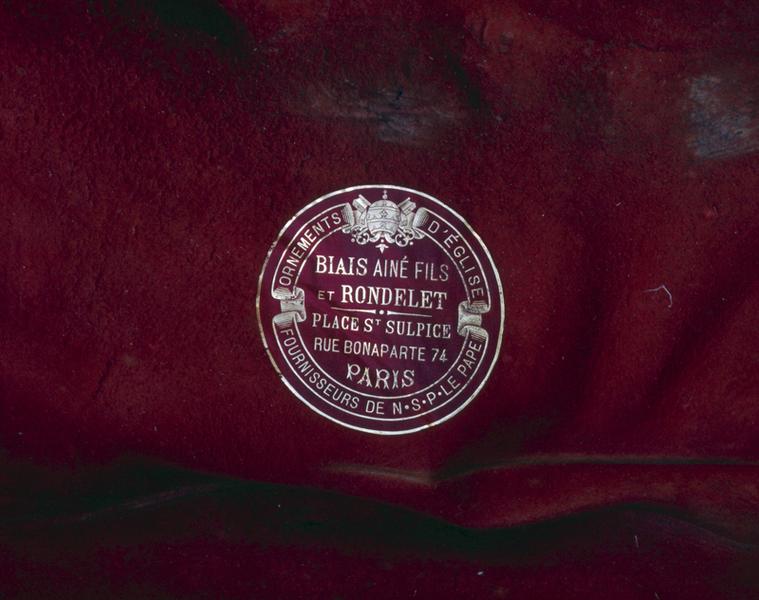 Marque de marchand sur la face interne du couvercle de l'écrin : Biais aîné fils et Rondelet, Paris.