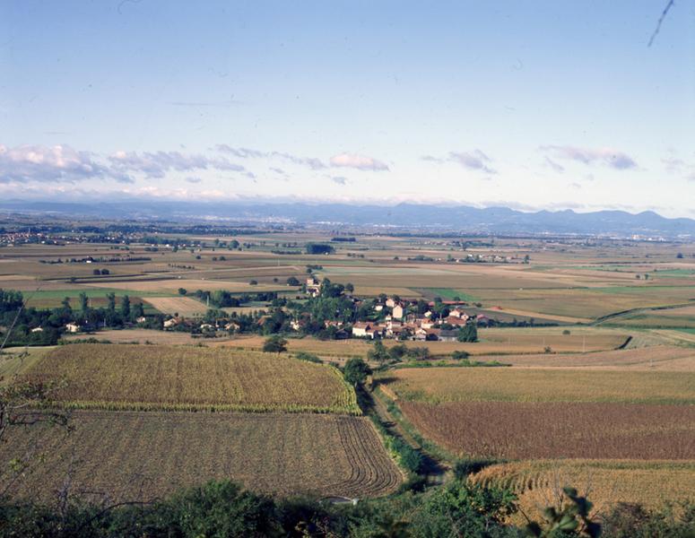 Vue générale de Vensat depuis la butte de Montgacon