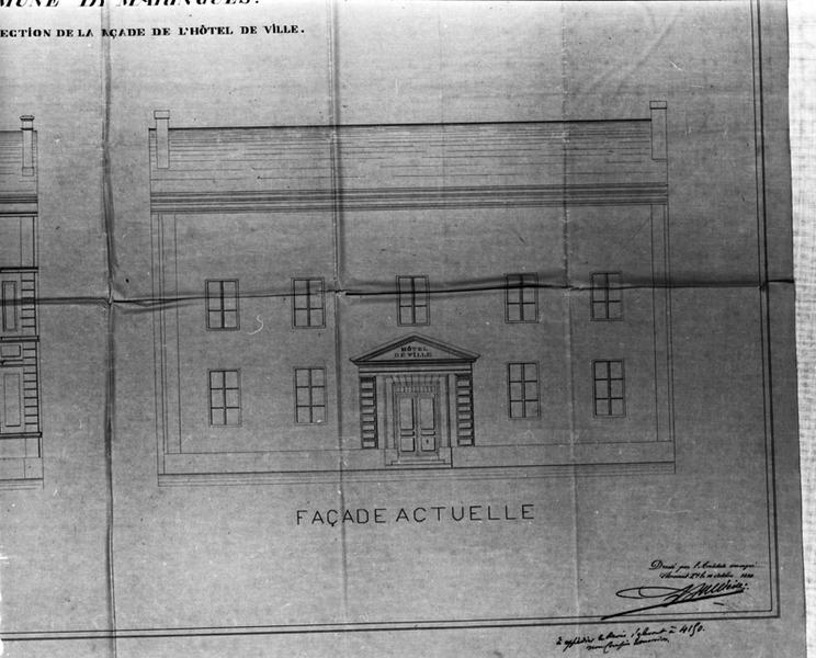Commune de Maringues. Projet de réfection de la façade de l'hôtel de ville., élévations [détail de la façade actuelle], dessin encre sur calque, par Achille Ballière, le 10 octobre 1884.
