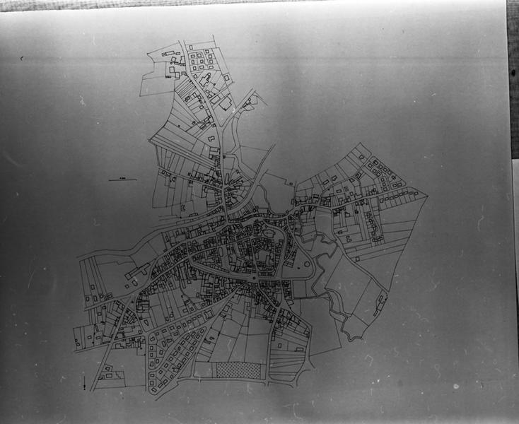 Plan de la ville de Maringues, par Laurent Lunati, 1992