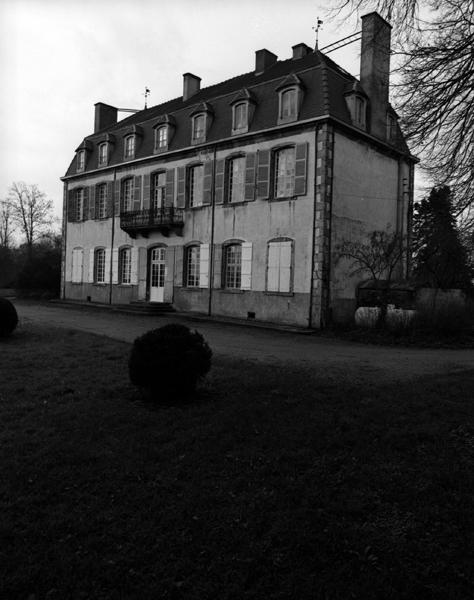 Vue générale de l'élévation postérieure depuis le nord est