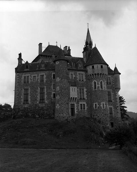 Elévations ouest et nord-ouest du château du XIXe siècle