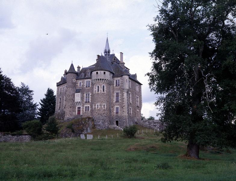 Elévations ouest et sud du château du 19e siècle