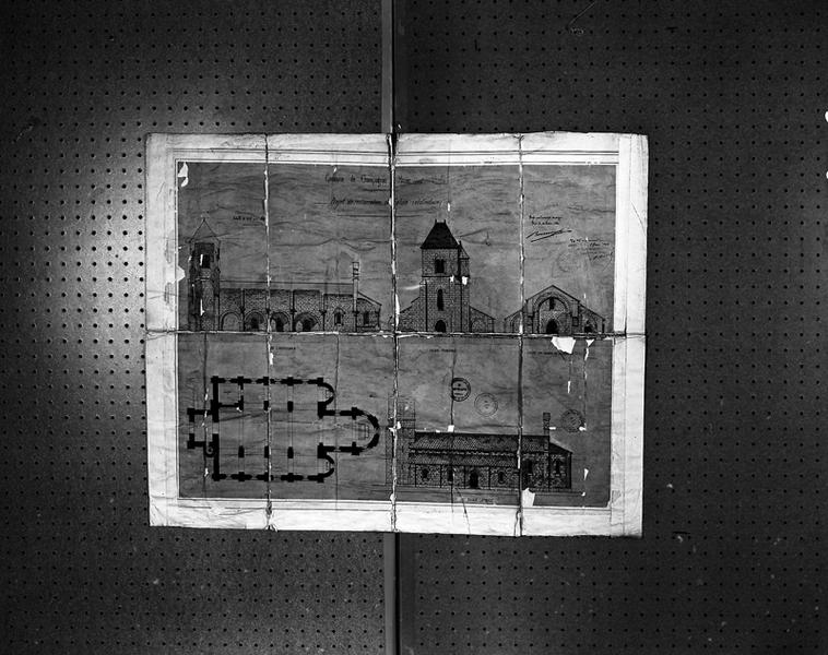 Projet de restauration de l'eglise (état restauré).Plan,coupes et élévations.