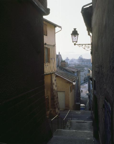 Vue générale de la rue de l'Escalier, depuis le haut